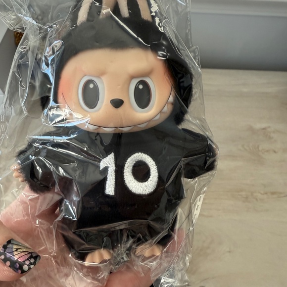 Pop Mart Labubu The Monsters 10th Anniversary plush pendant - Picture 5 of 7